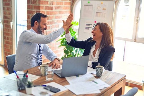 Comment créer une expérience de vente en ligne optimale pour votre entreprise informatique?